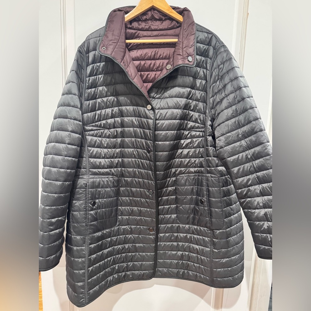 Basler quilted reversible puffer jacket. Size 48 - women’s 2x. Mid length